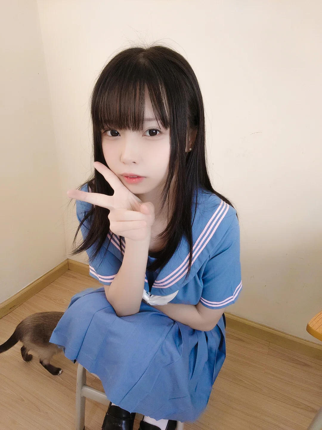 十万珍吱伏特 - 撸猫日记 [102P,1V-305MB] tg@simisebaisi 【丝足阁】058.webp